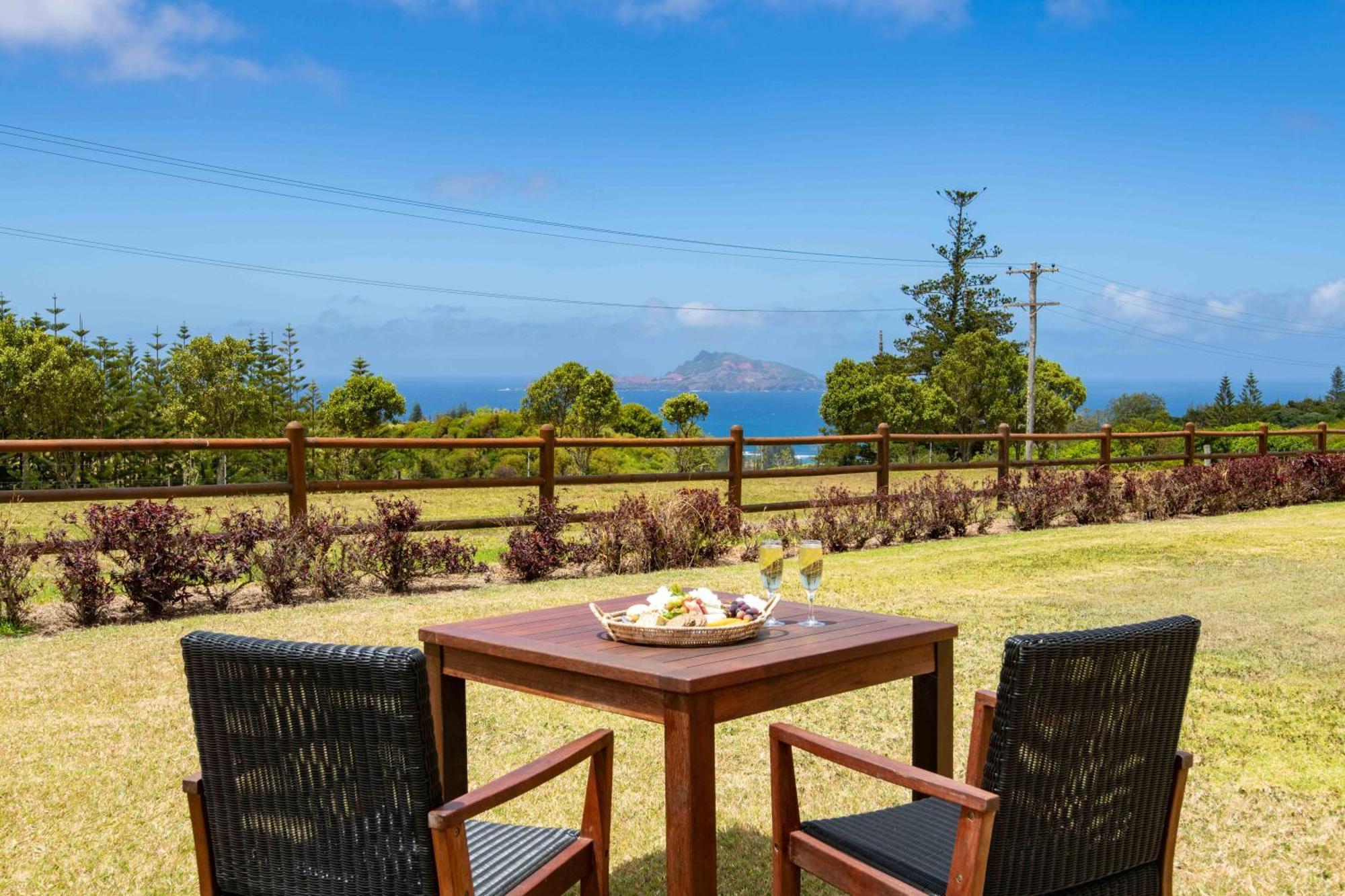 Ocean Breeze Cottages Бернт Пайн Екстериор снимка